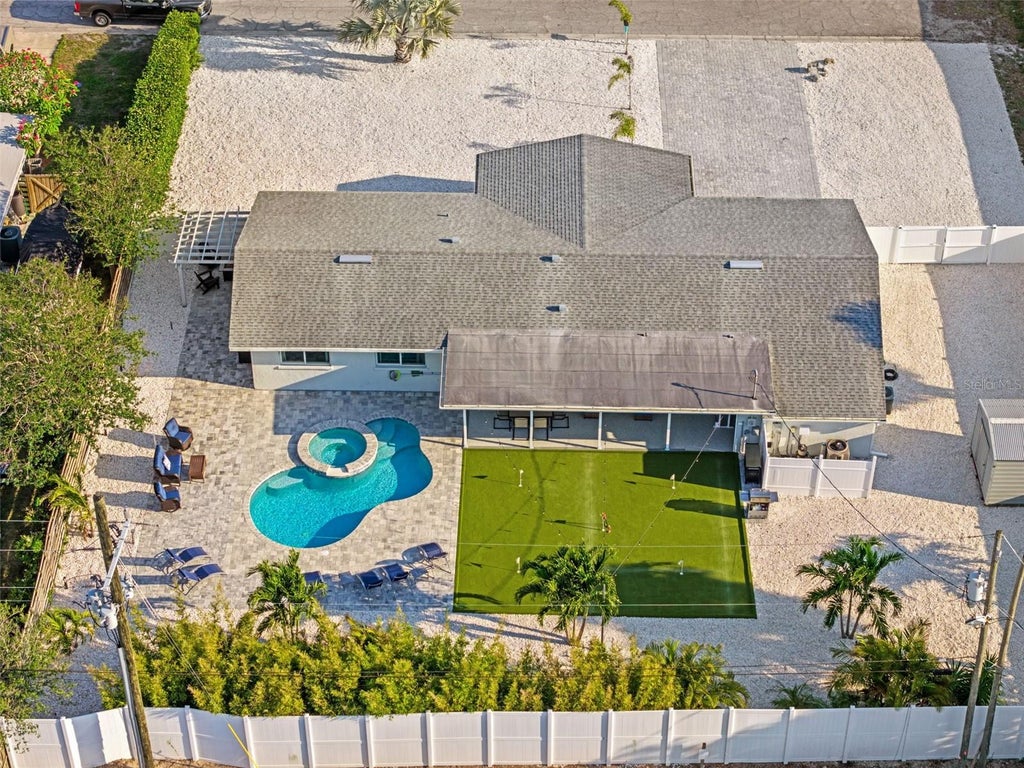 Photo of 5218 6th Ave Drive W, Bradenton, FL 34209 (MLS # A4709056)