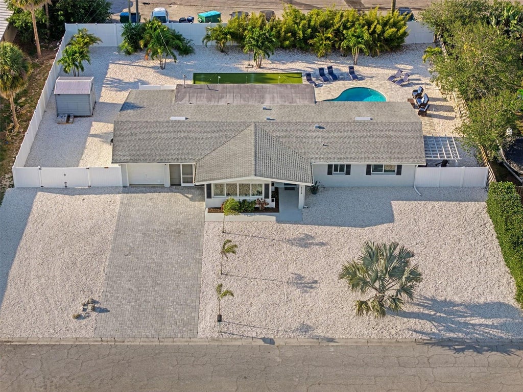 Photo of 5218 6th Ave Drive W, Bradenton, FL 34209 (MLS # A4709056)
