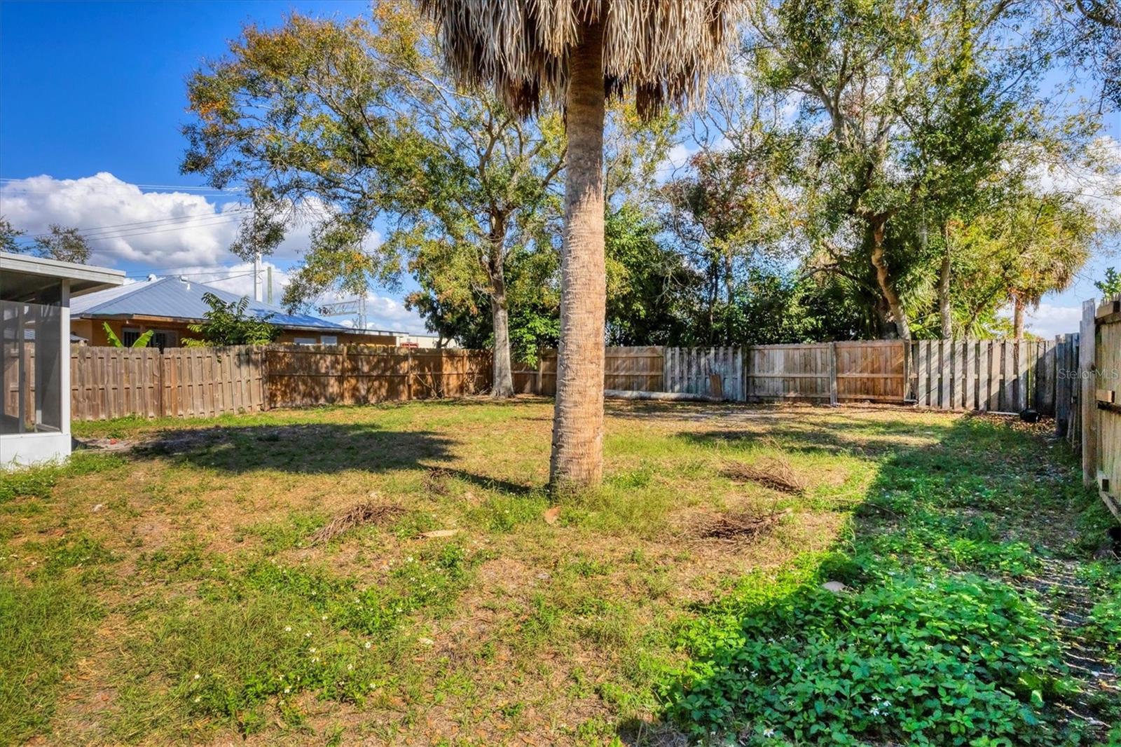 NORTH RIVERSIDE PARK - Residential