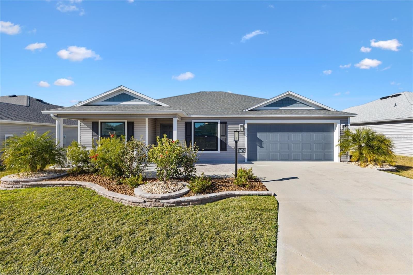 VILLAGES/SOUTHERN OAKS UN 221 - Residential