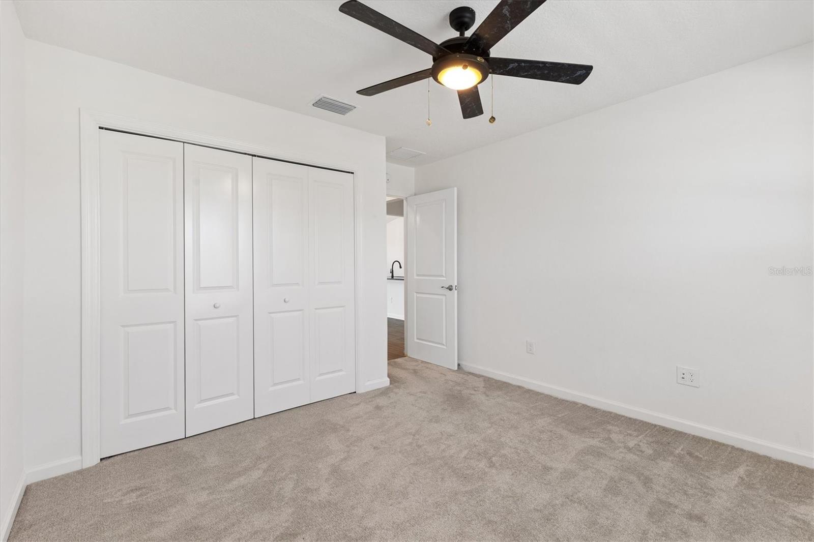 VILLAGES/SOUTHERN OAKS UN 221 - Residential