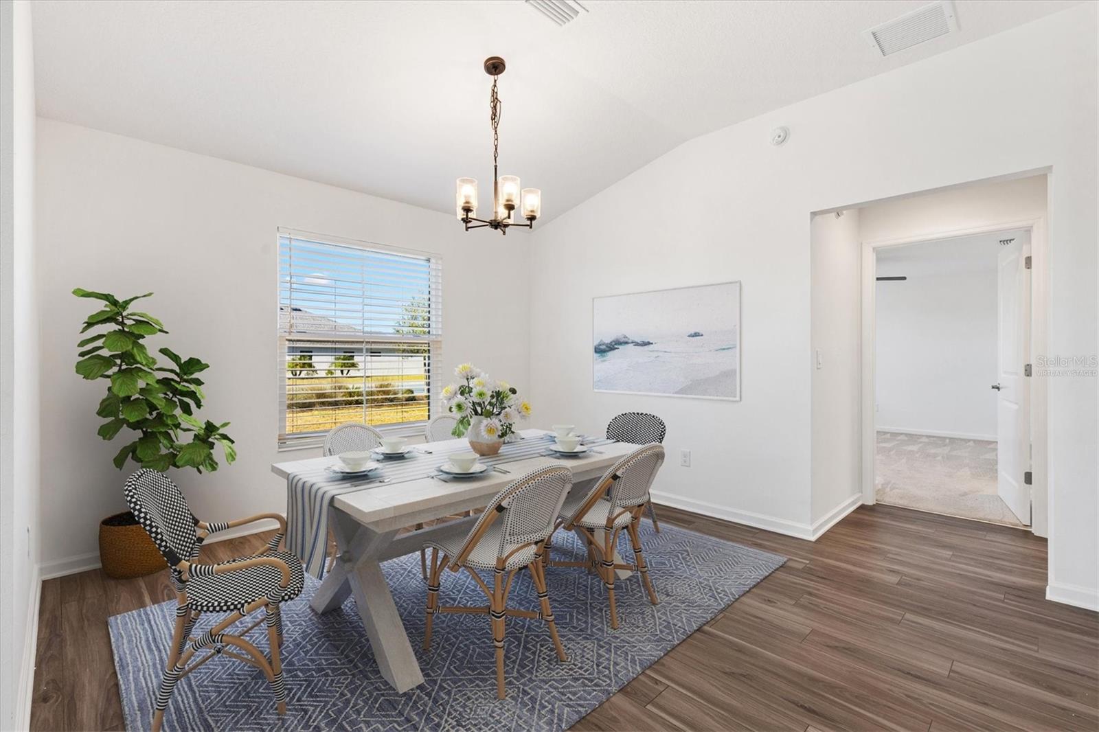 VILLAGES/SOUTHERN OAKS UN 221 - Residential