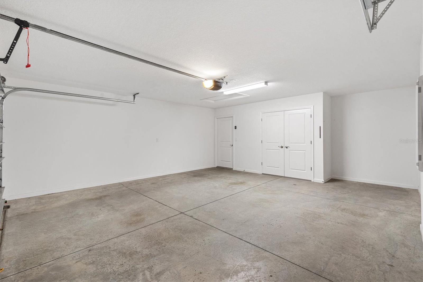 VILLAGES/SOUTHERN OAKS UN 221 - Residential