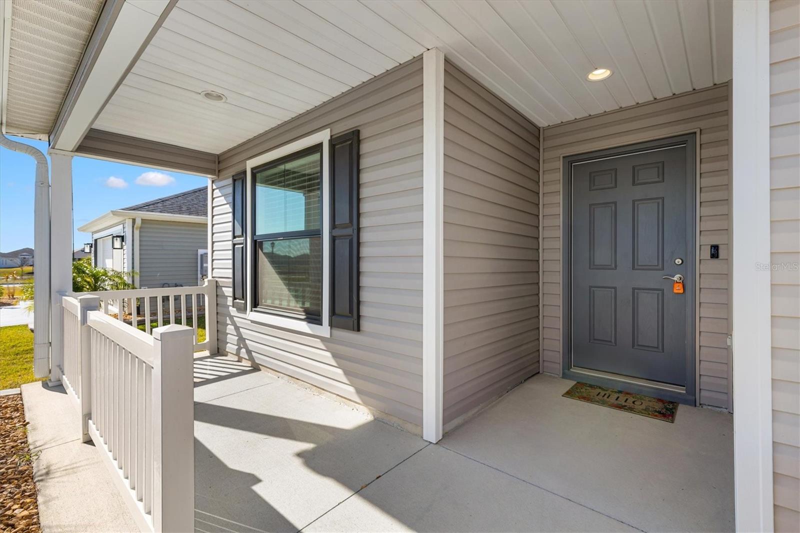 VILLAGES/SOUTHERN OAKS UN 221 - Residential