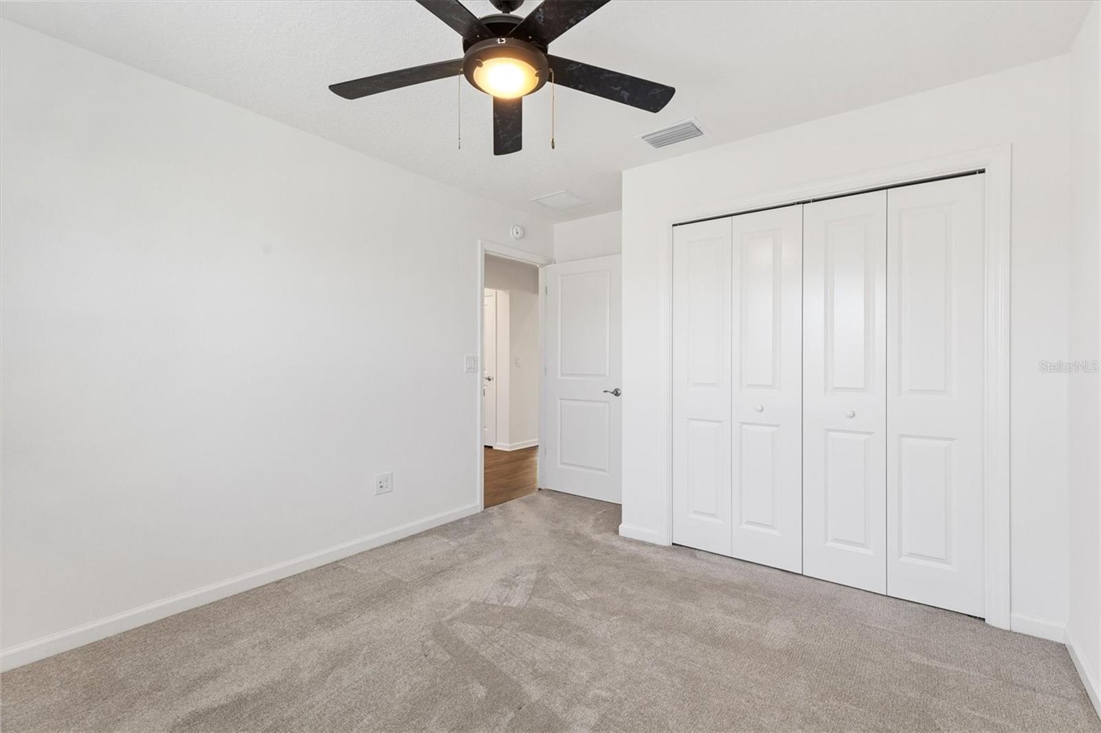 VILLAGES/SOUTHERN OAKS UN 221 - Residential