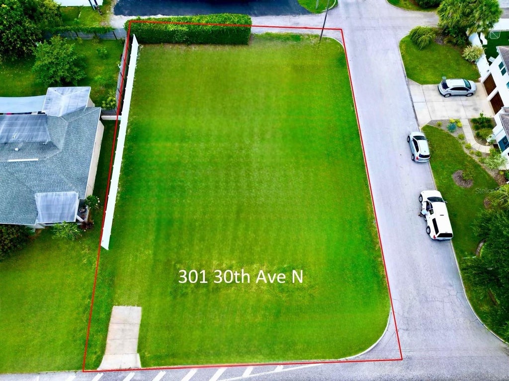 Photo of 301 30th Avenue N, St Petersburg, FL 33704 (MLS # TB8549635)