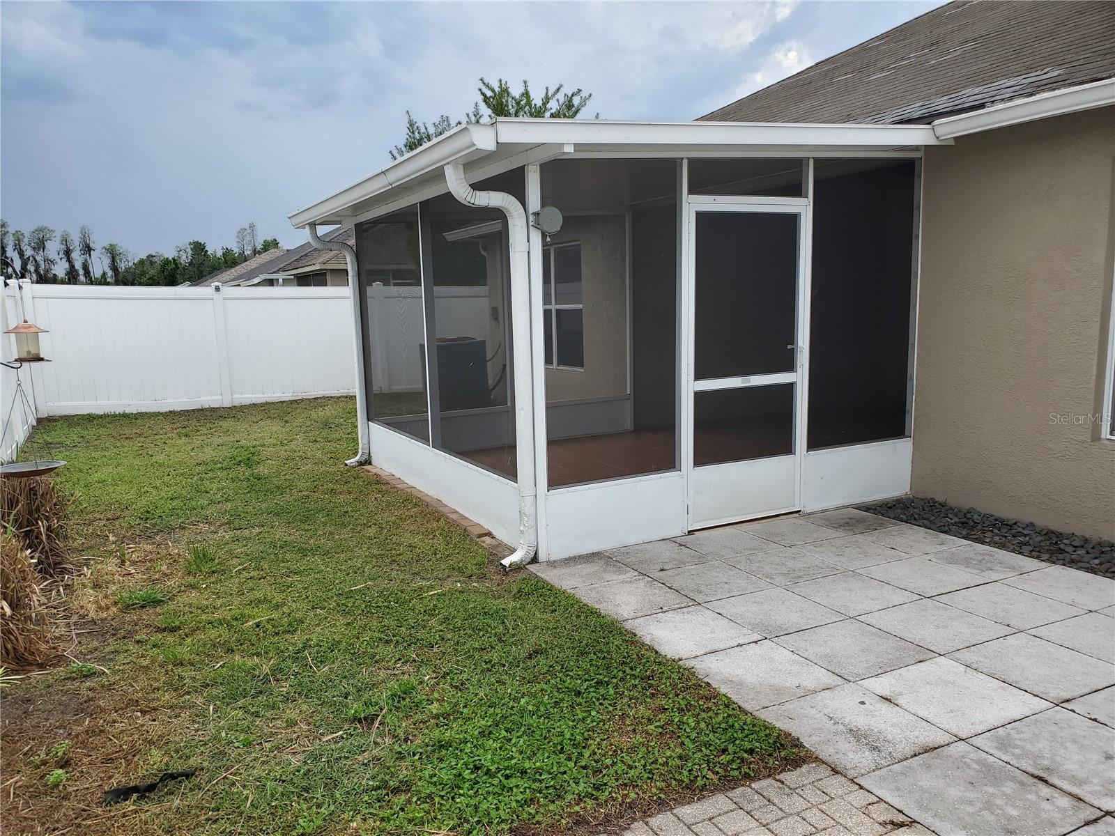 MEADOW POINTE 03 PRCL EE & HH - Residential Lease