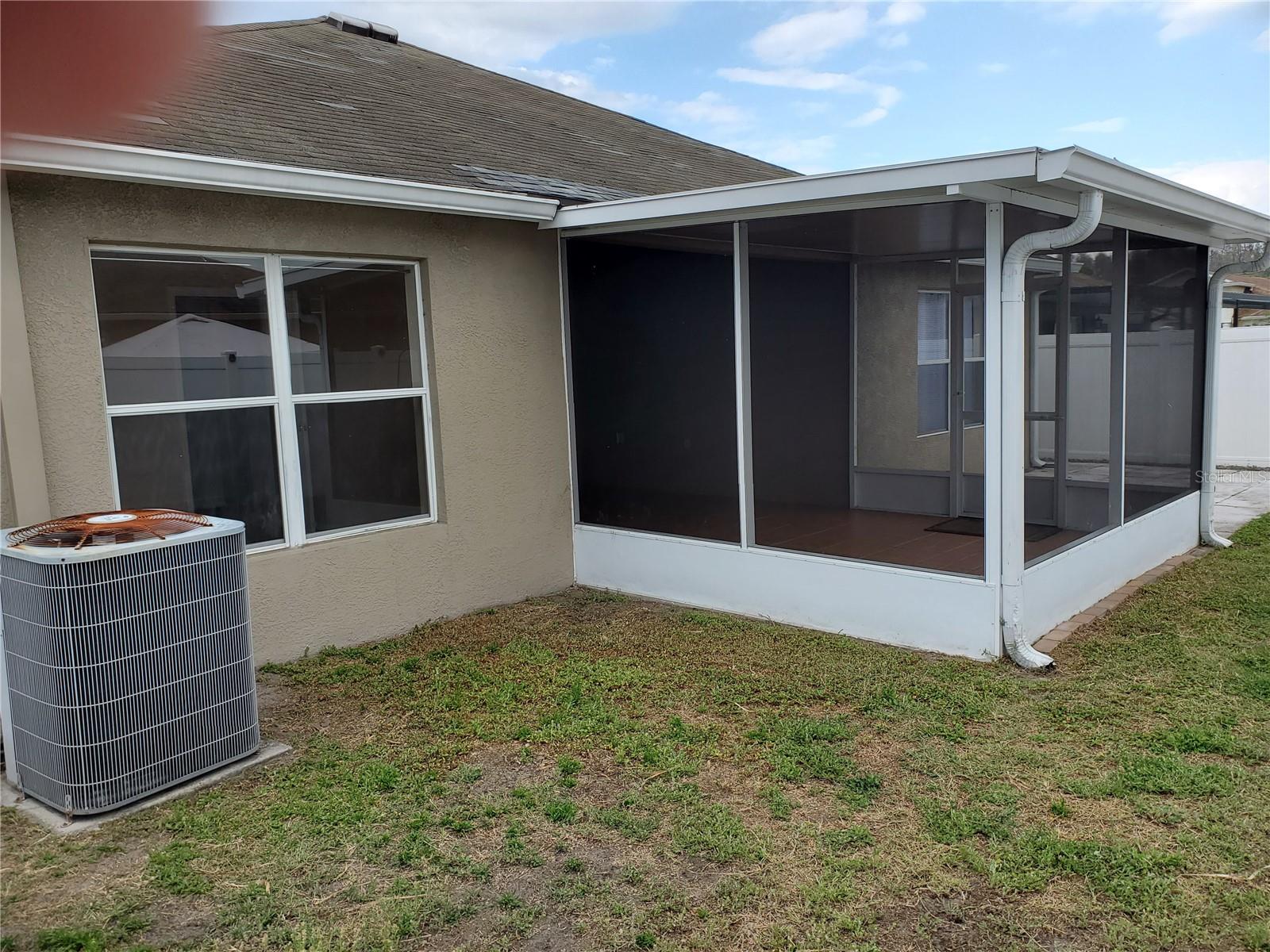 MEADOW POINTE 03 PRCL EE & HH - Residential Lease