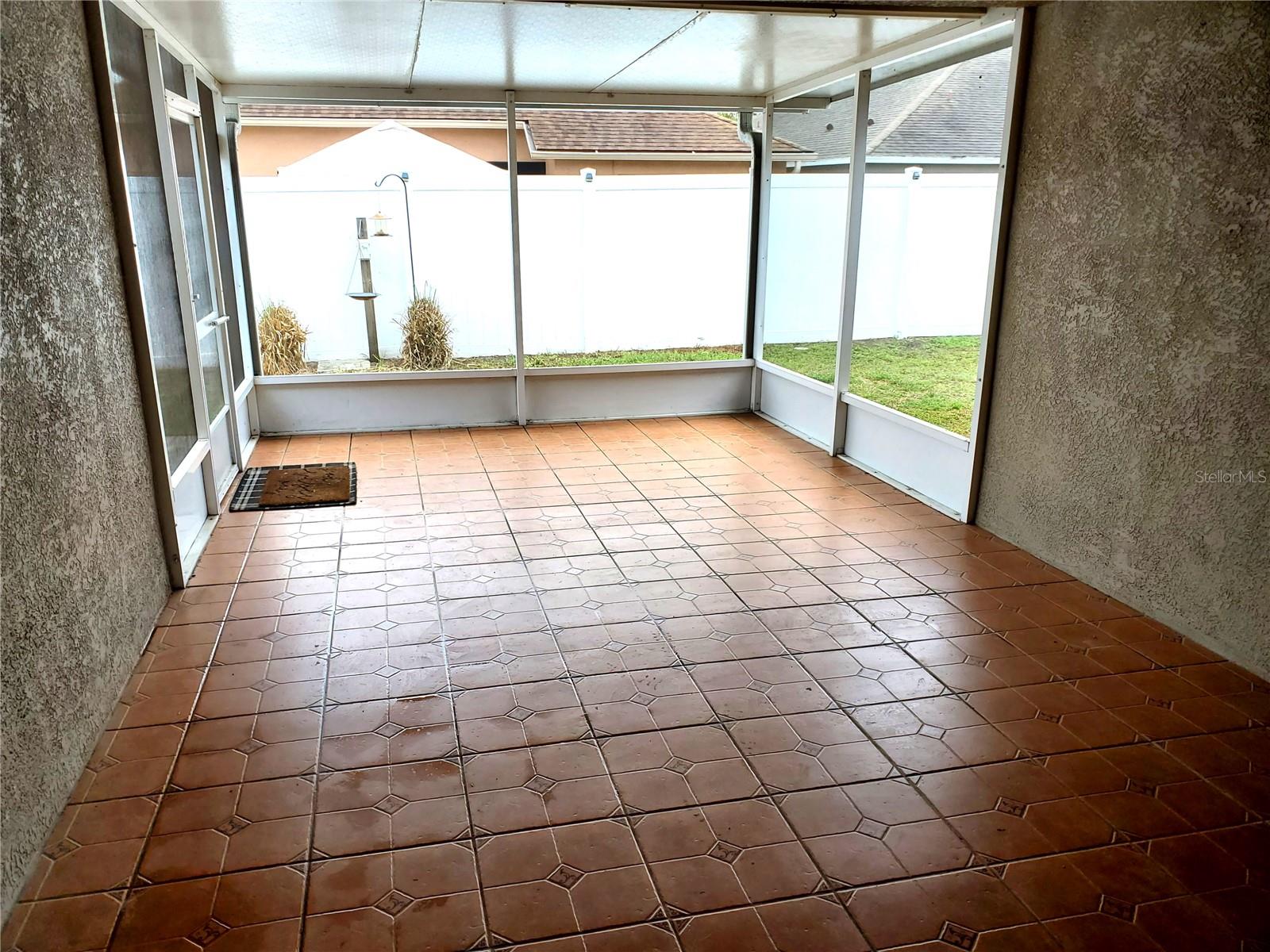 MEADOW POINTE 03 PRCL EE & HH - Residential Lease