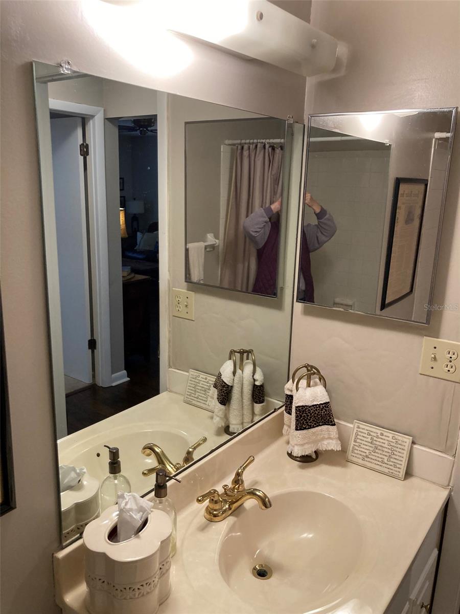 TERRACE PARK OF FIVE TOWNS - Residential