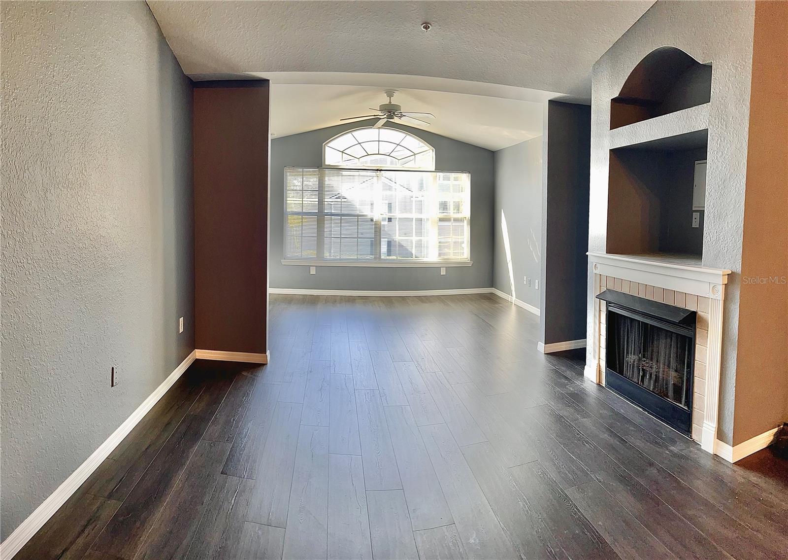 GRAND RESERVE AT KIRKMAN PARKE CONDO - Residential Lease