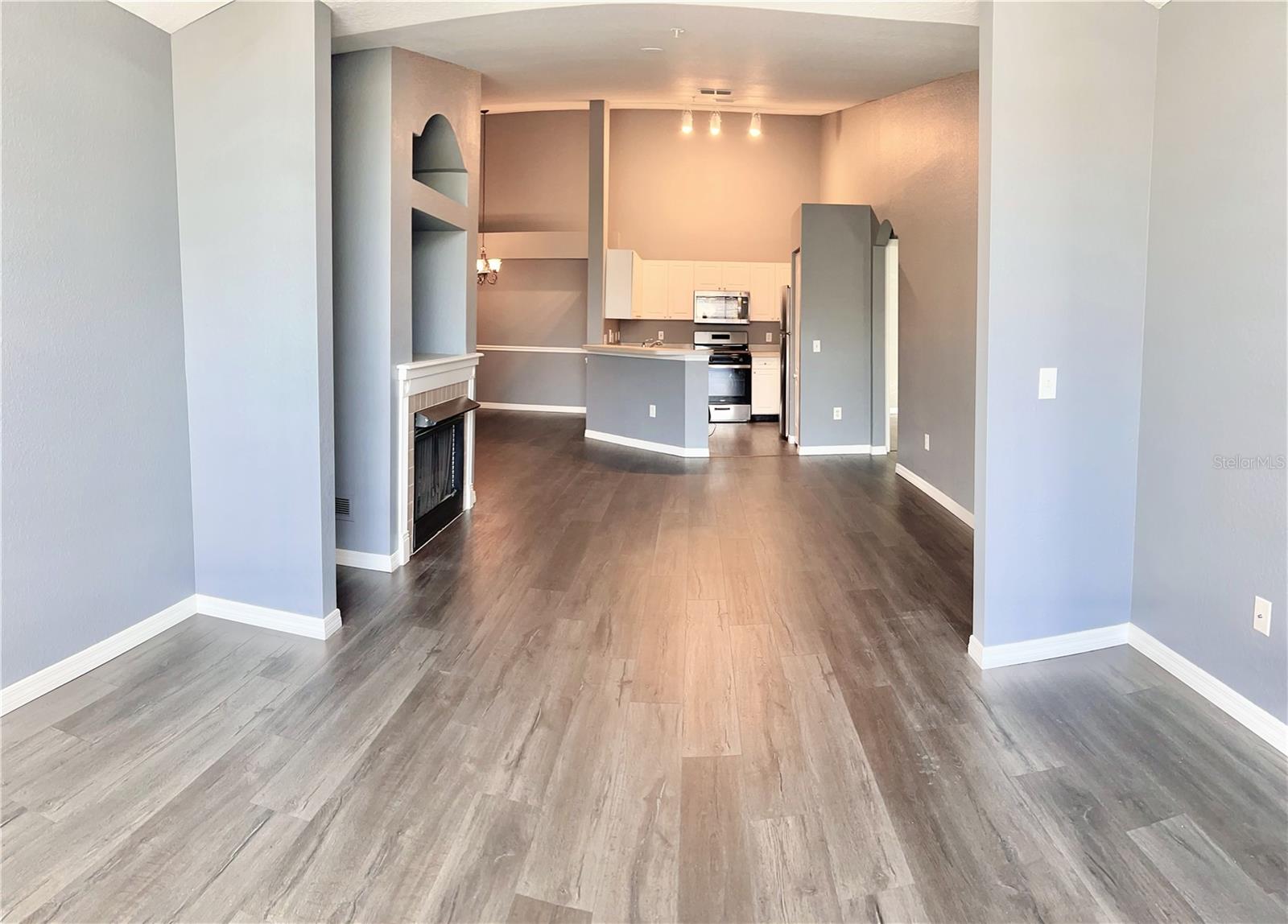 GRAND RESERVE AT KIRKMAN PARKE CONDO - Residential Lease