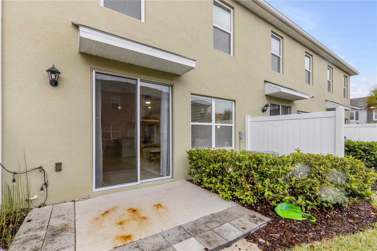 BELLA OAKS - Residential