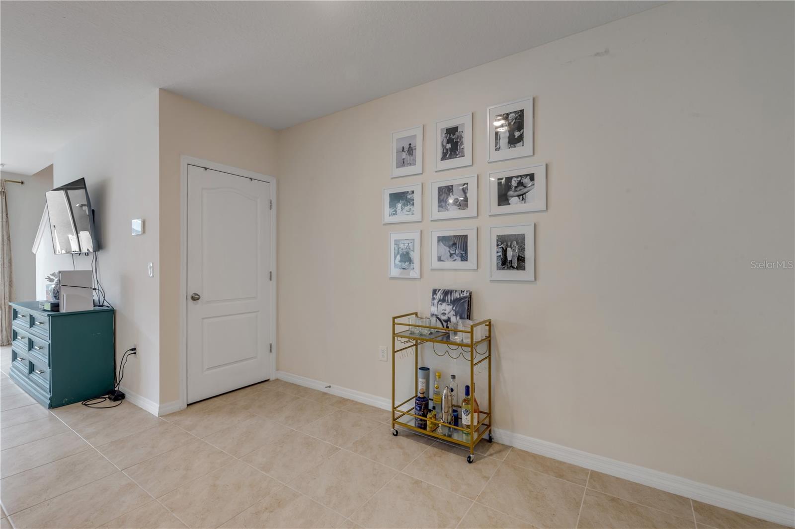 BELLA OAKS - Residential