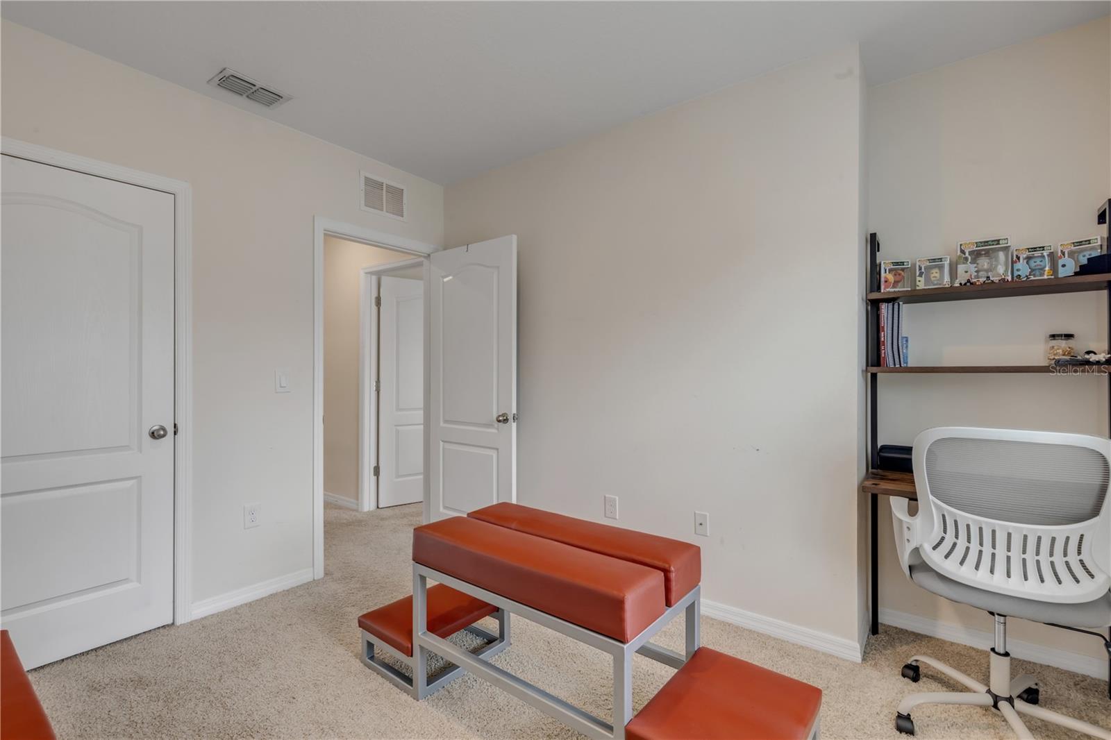 BELLA OAKS - Residential