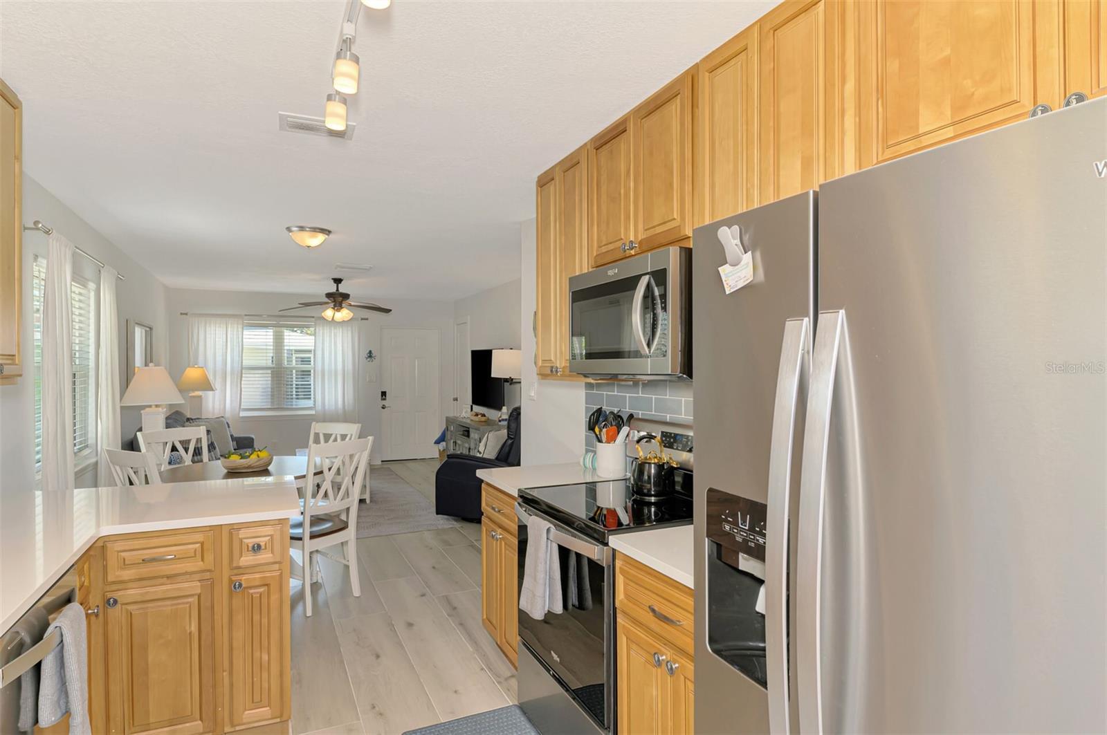 POLYNESIAN GARDENS - Residential Lease