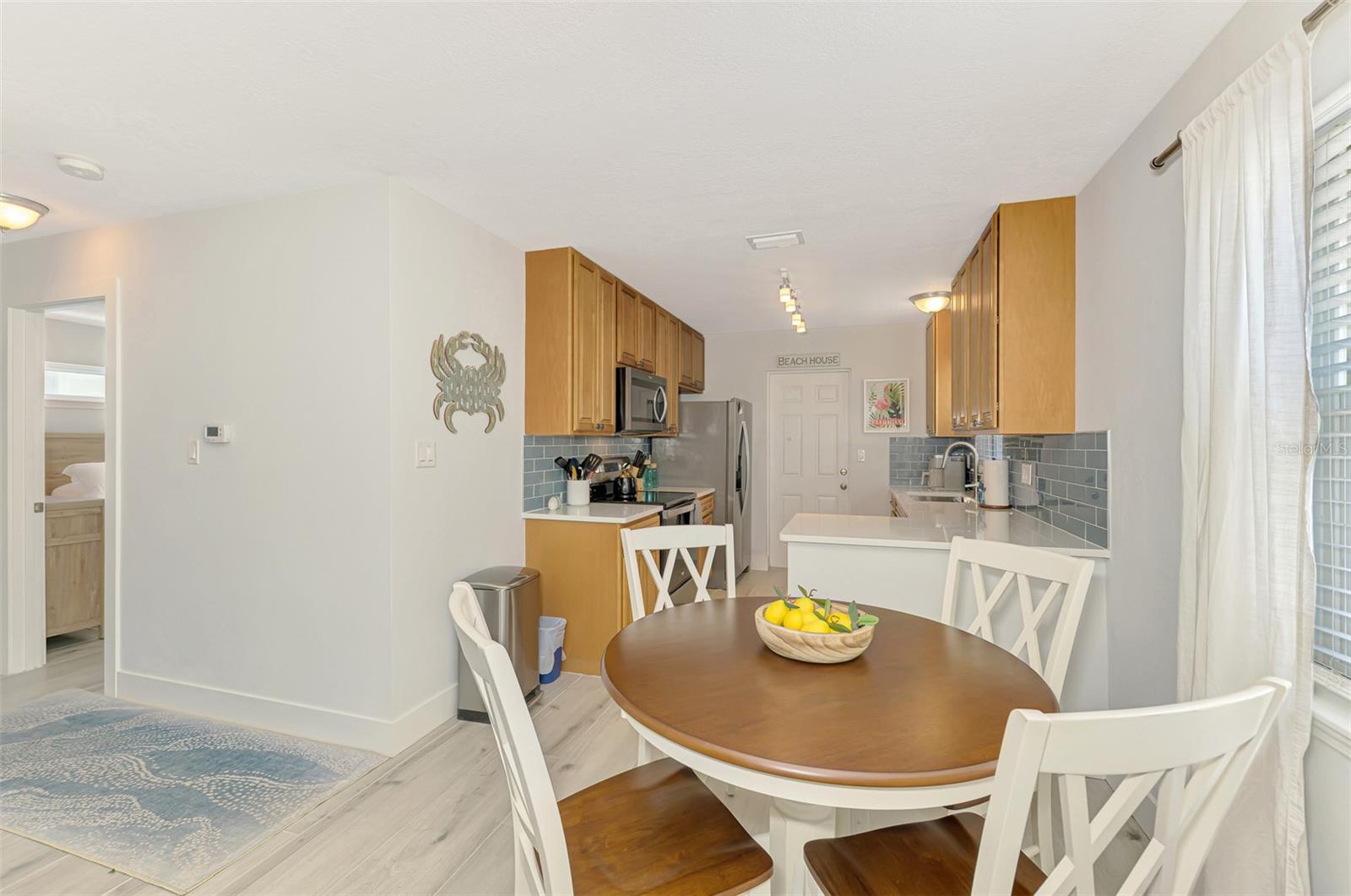 POLYNESIAN GARDENS - Residential Lease