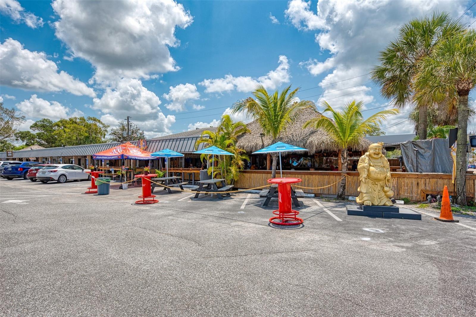 POLYNESIAN GARDENS - Residential Lease
