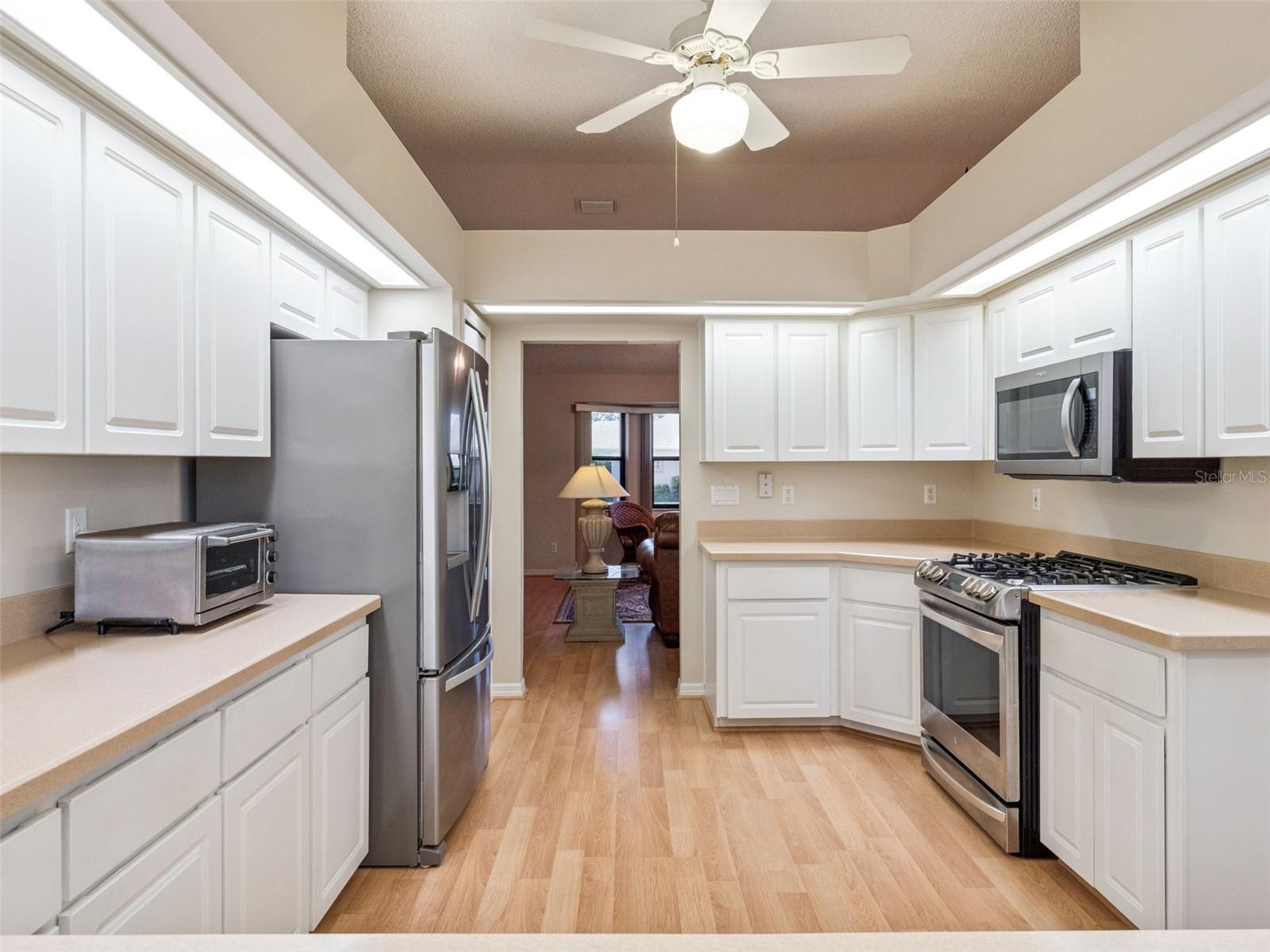 ROYAL HIGHLANDS PH 01 TR B LESS PT LYING W FOL - Residential