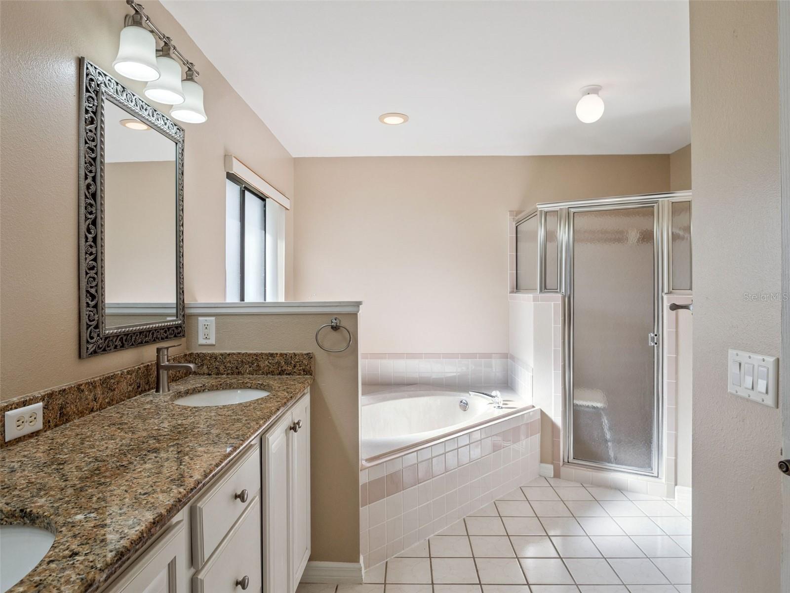 ROYAL HIGHLANDS PH 01 TR B LESS PT LYING W FOL - Residential