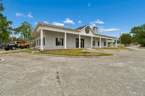 Tiny photo for 450 E Highway 50, Clermont, FL 34711 (MLS # O6408836)