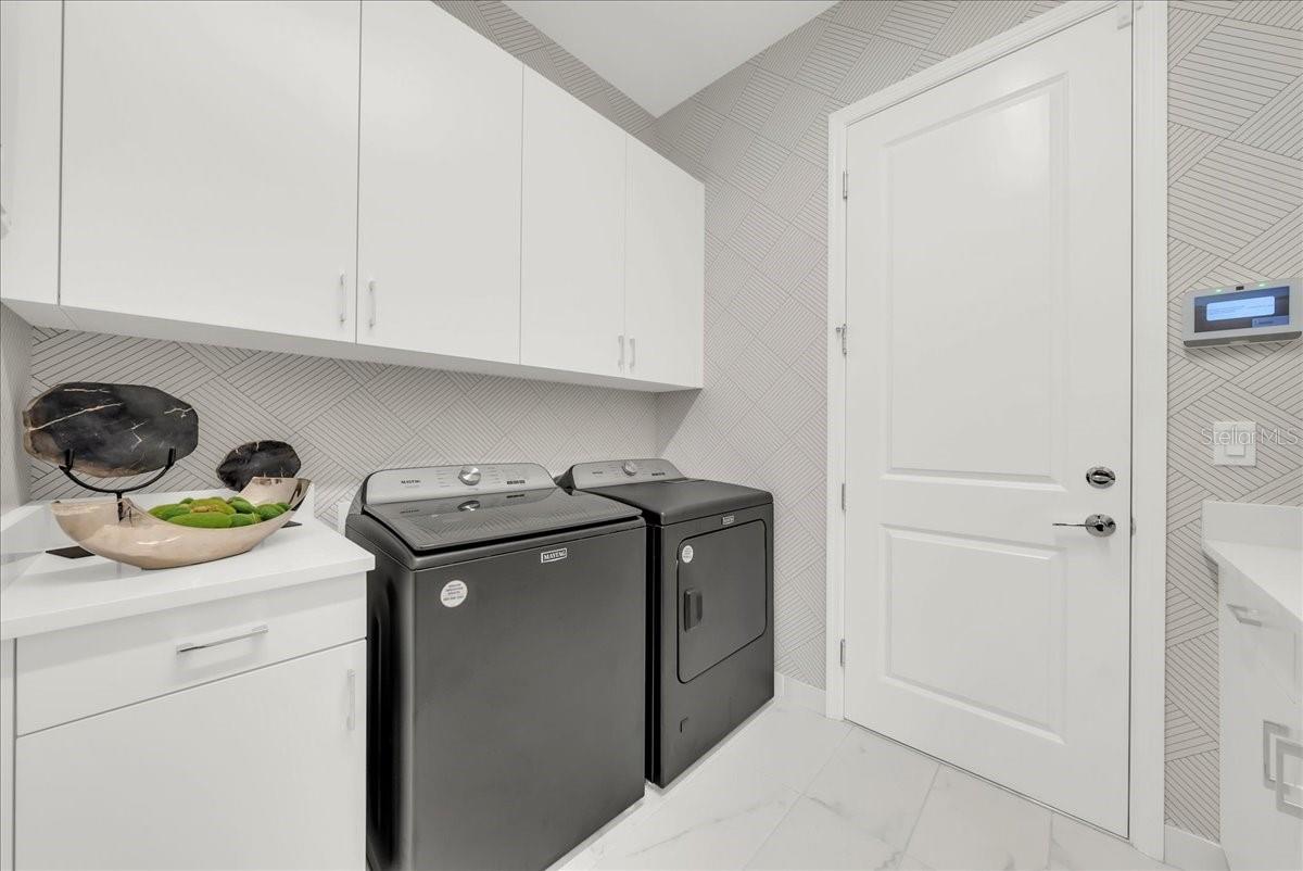 VALENCIA TRAILS - Residential