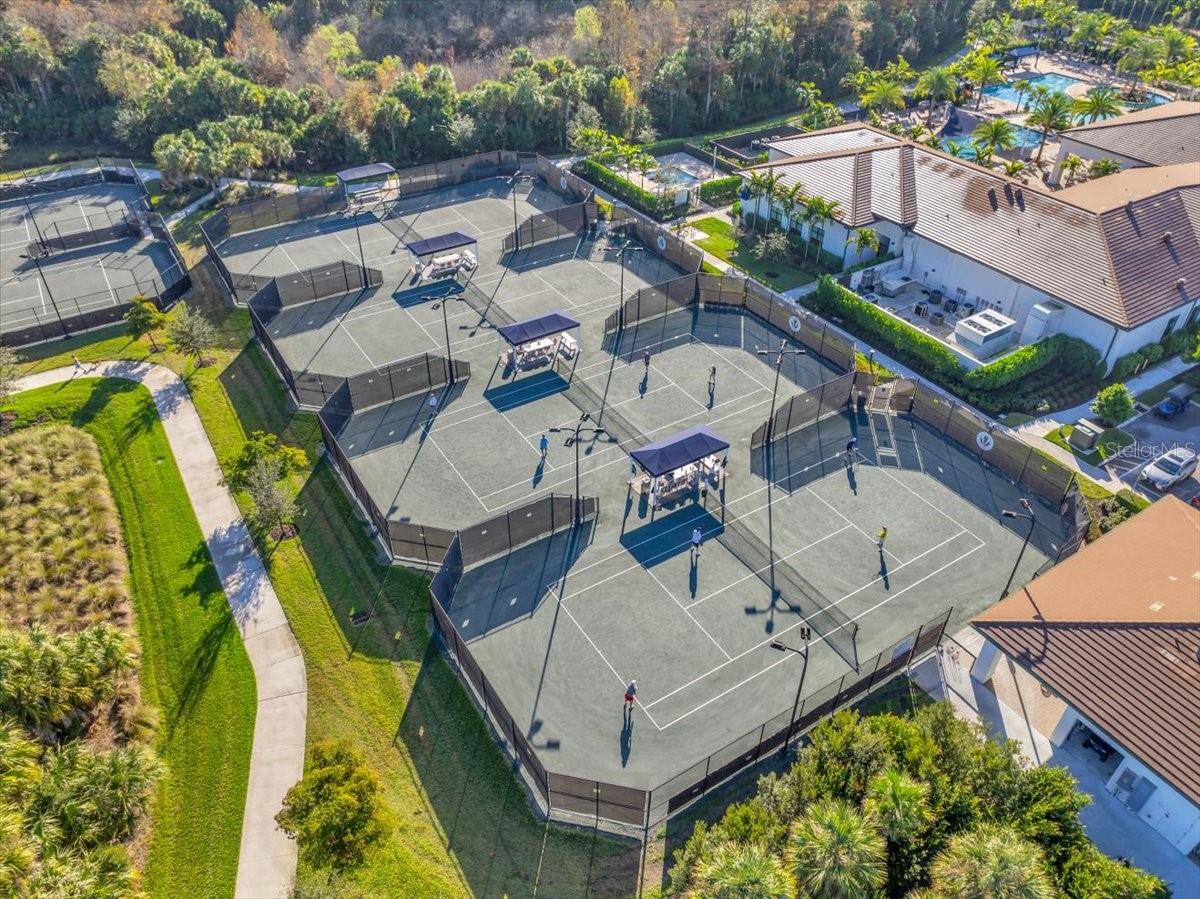 VALENCIA TRAILS - Residential