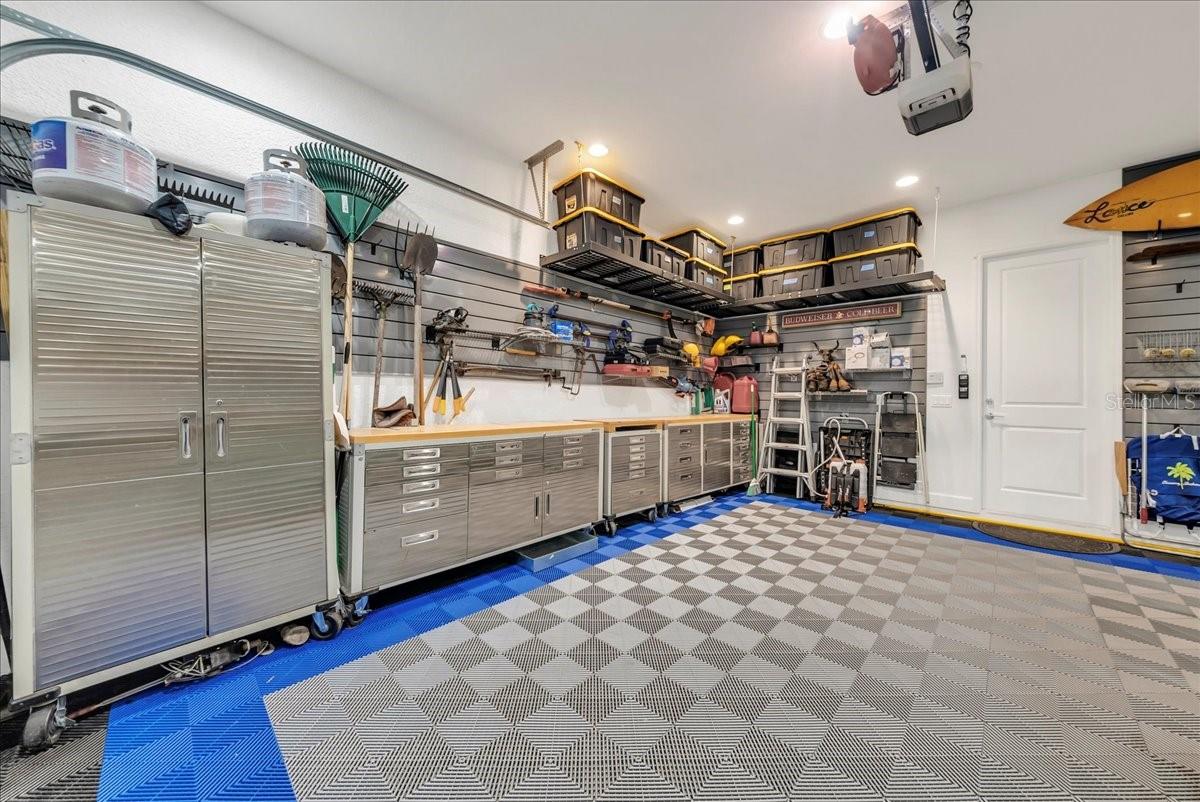 VALENCIA TRAILS - Residential