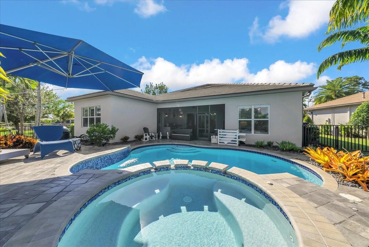 VALENCIA TRAILS - Residential