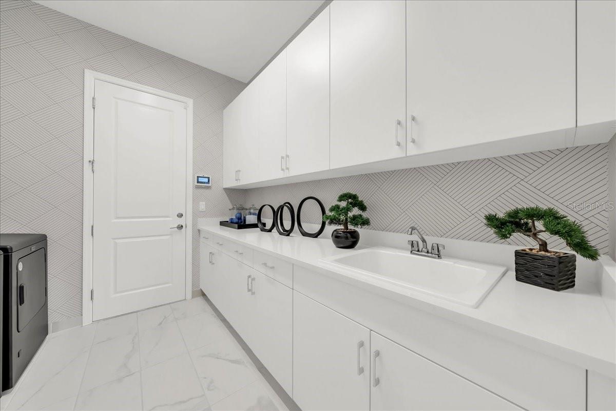 VALENCIA TRAILS - Residential