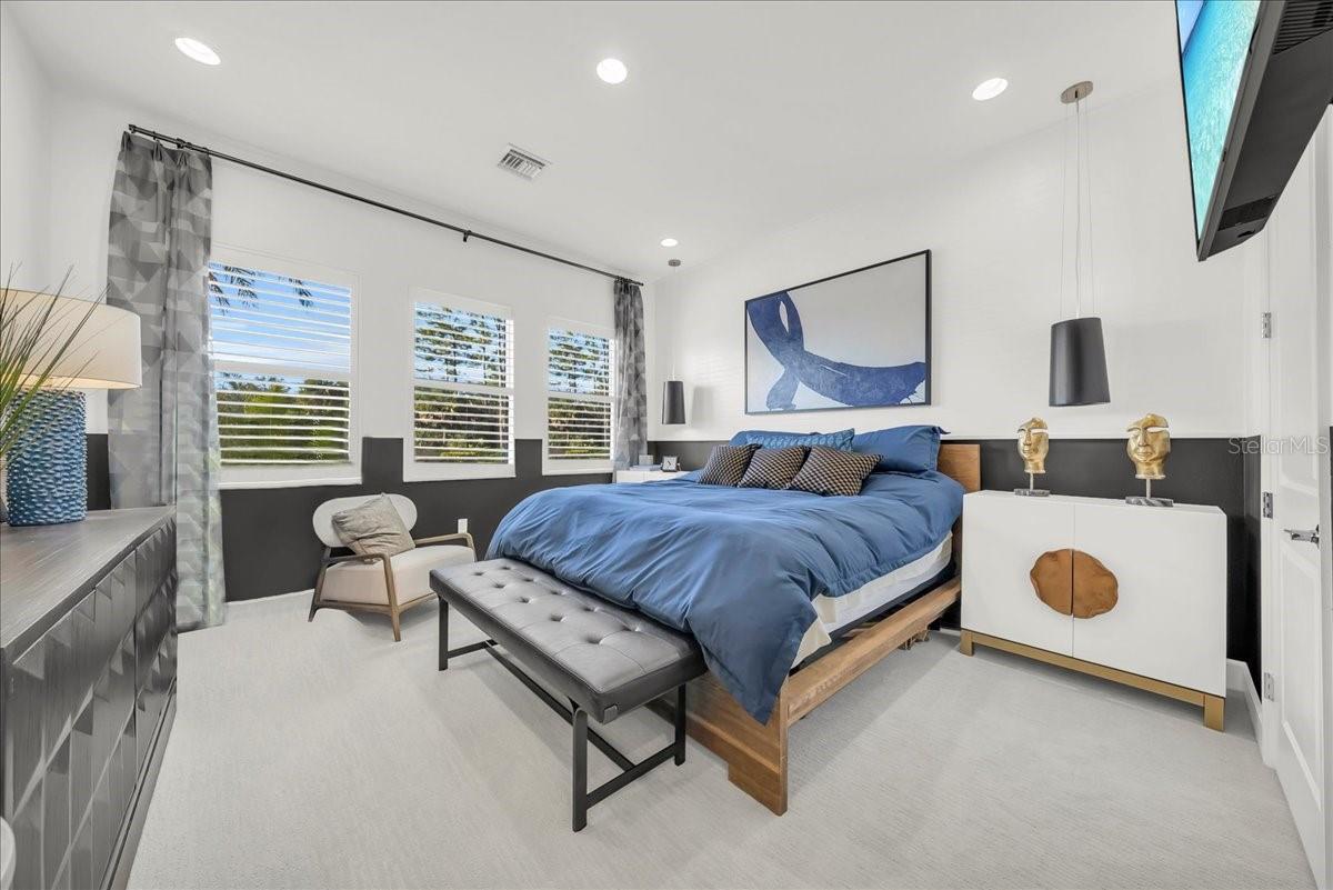 VALENCIA TRAILS - Residential