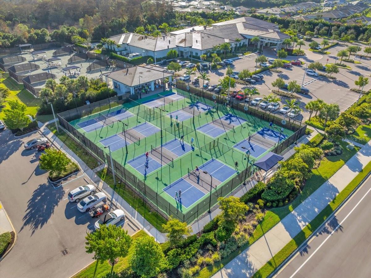 VALENCIA TRAILS - Residential