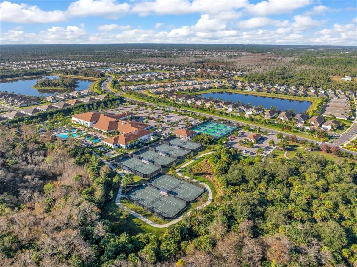 VALENCIA TRAILS - Residential