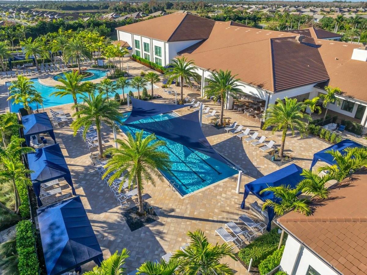 VALENCIA TRAILS - Residential