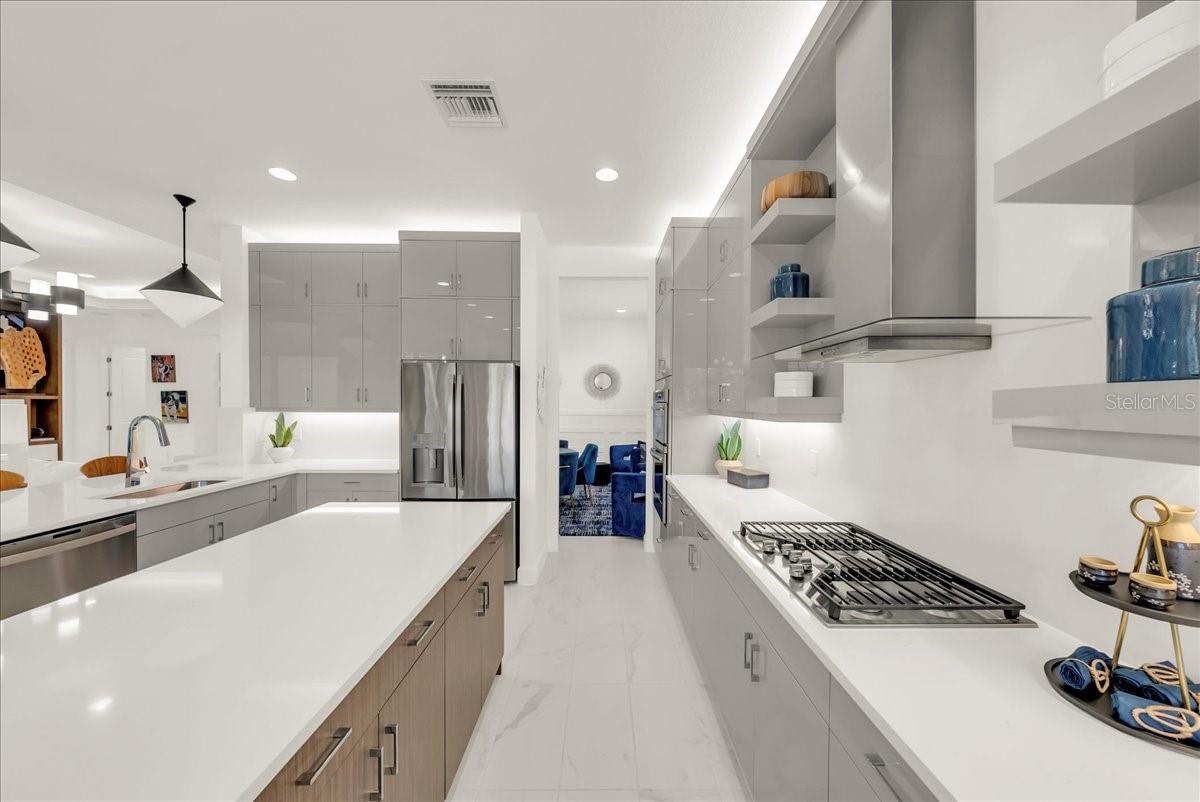 VALENCIA TRAILS - Residential