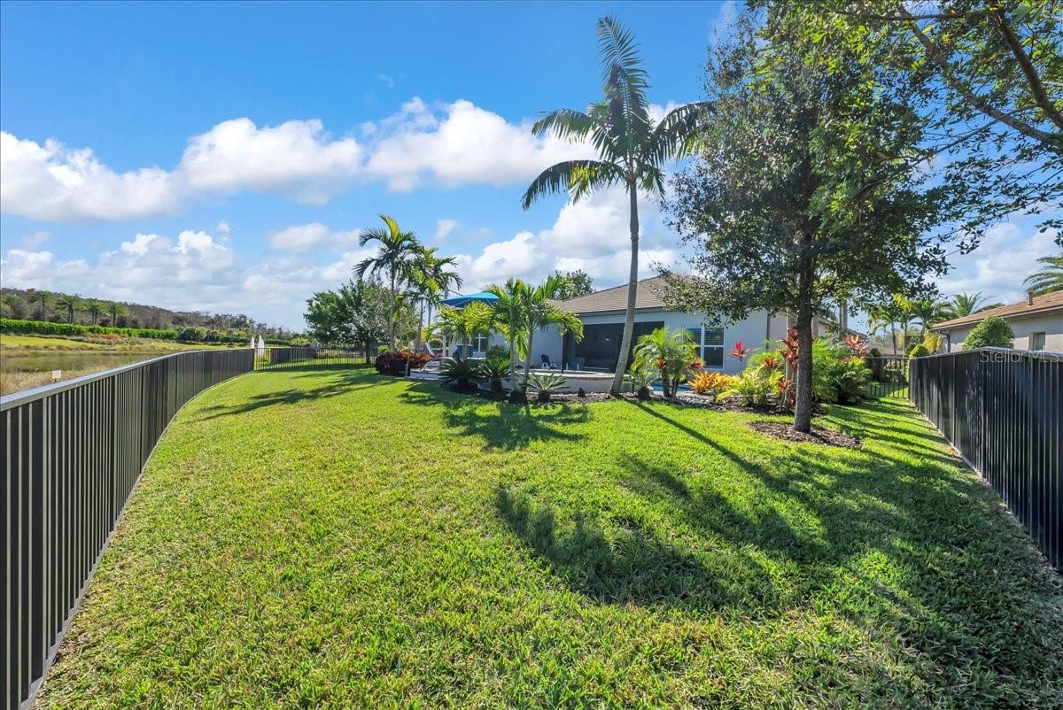 VALENCIA TRAILS - Residential