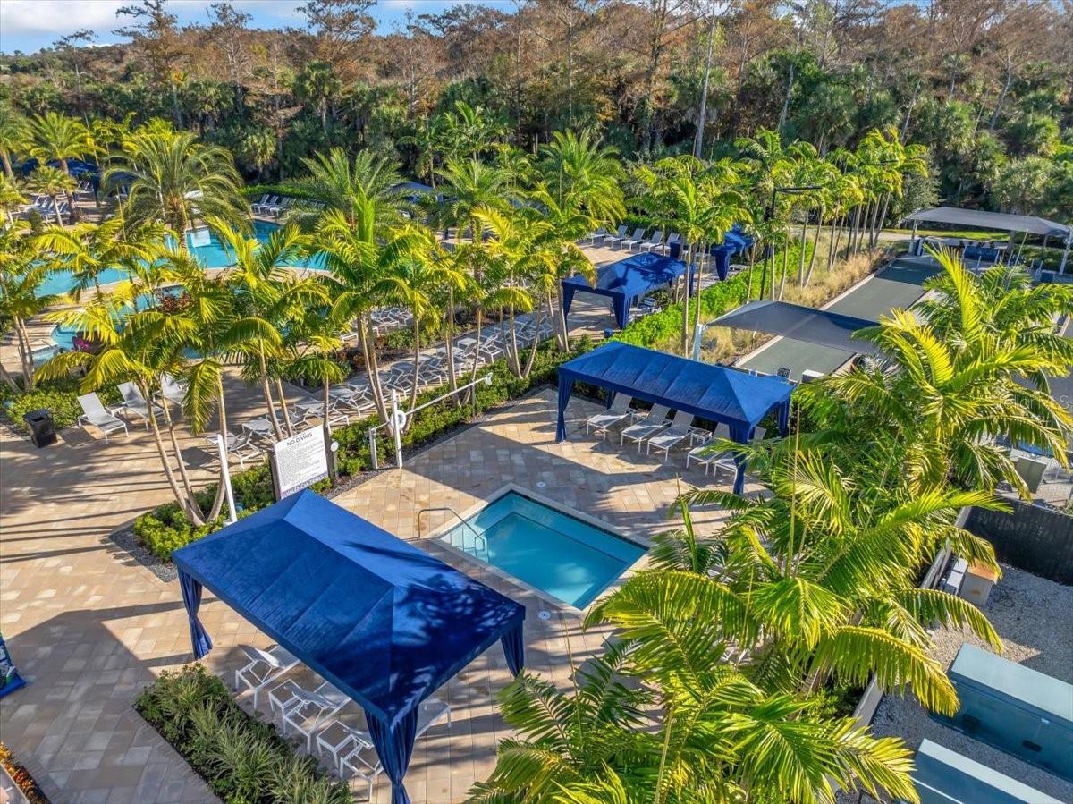 VALENCIA TRAILS - Residential