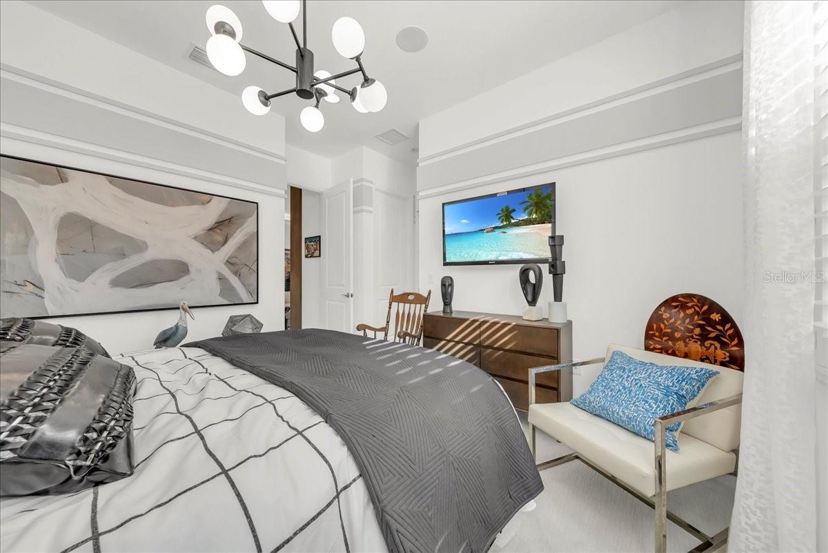 VALENCIA TRAILS - Residential