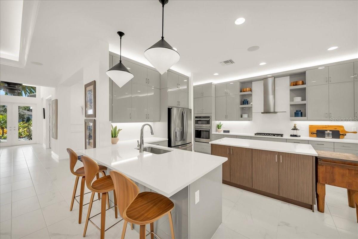 VALENCIA TRAILS - Residential