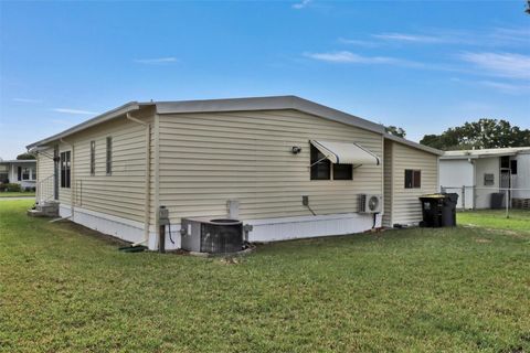 A home in LAKELAND