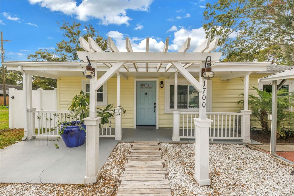 Photo of 1700 Martin Street, Largo, FL 33774 (MLS # TB8433947)