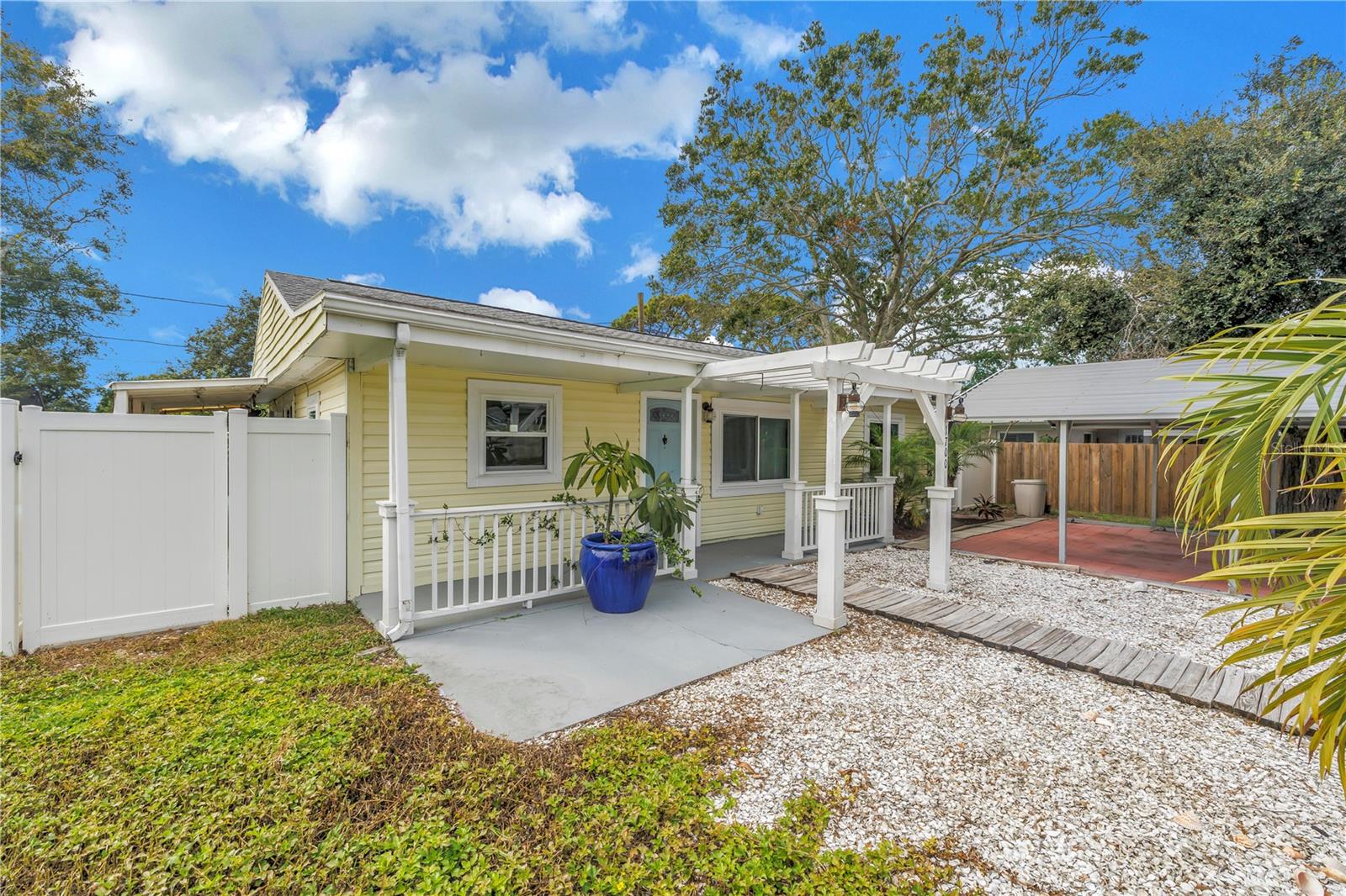 BIG ACRES - Residential