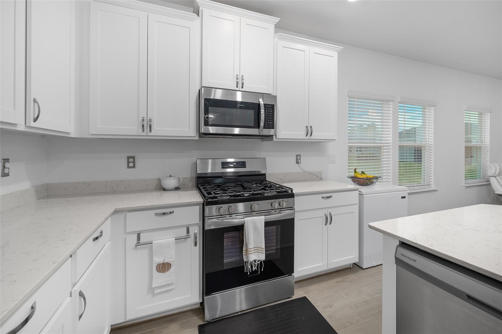 COUNTRY LANE ESTATES - Residential