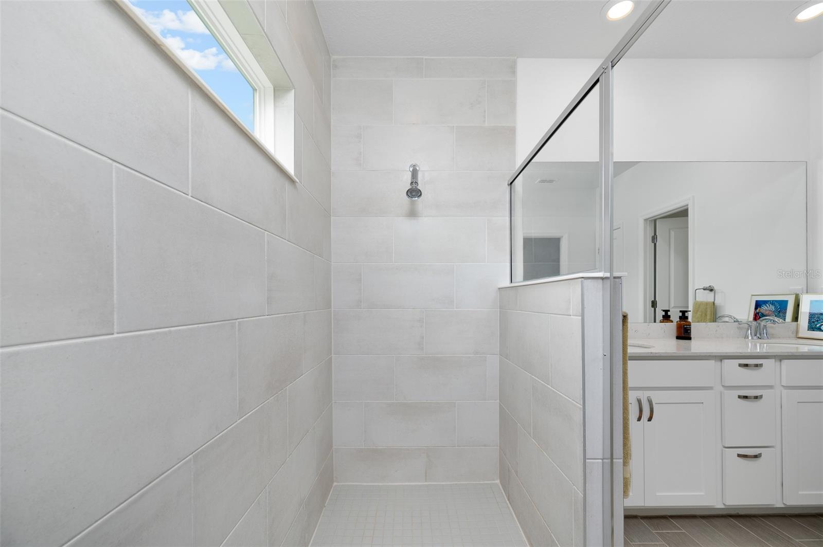 COUNTRY LANE ESTATES - Residential
