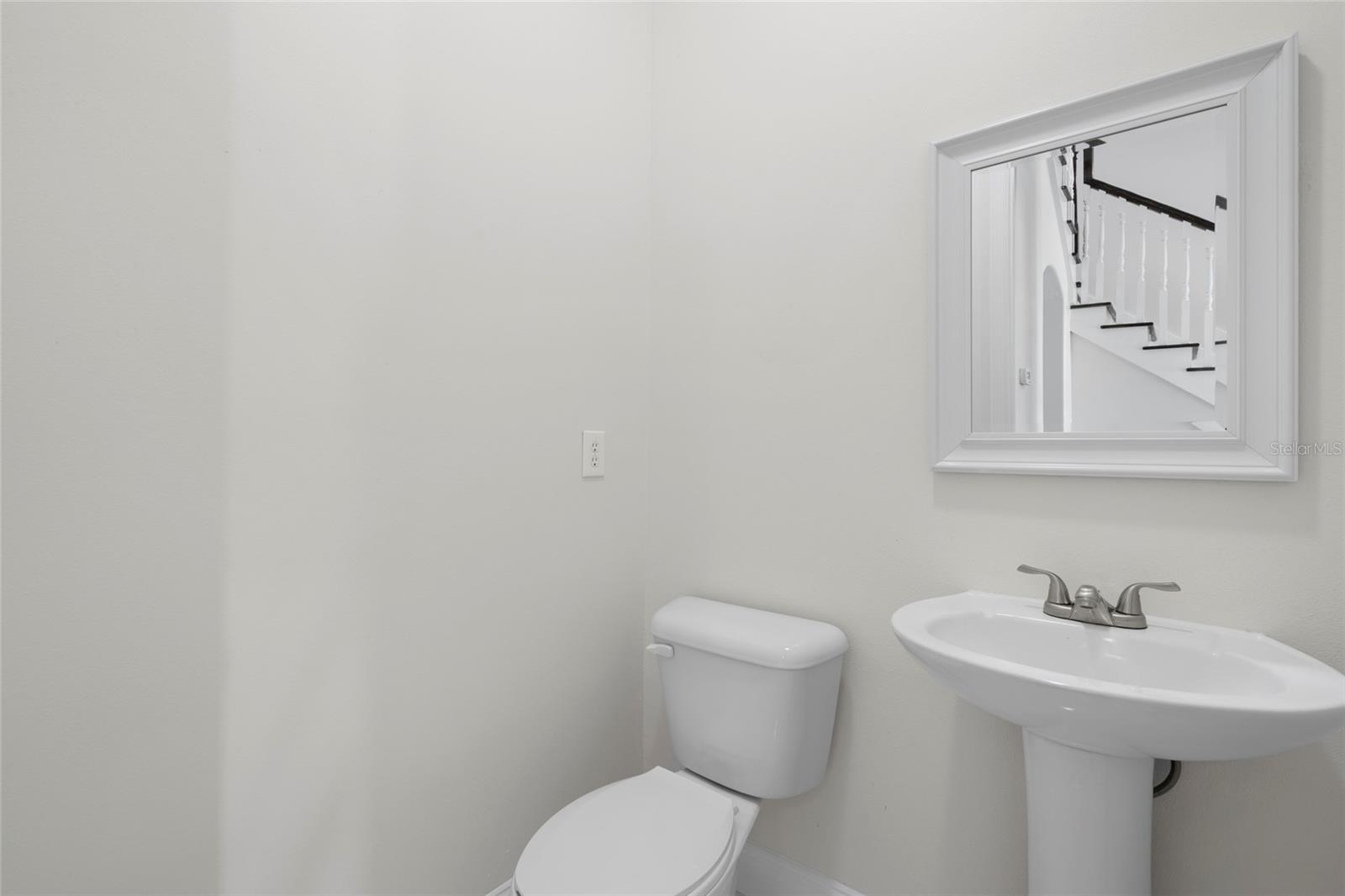 LAKE YALE COVE PH 01 - Residential Lease