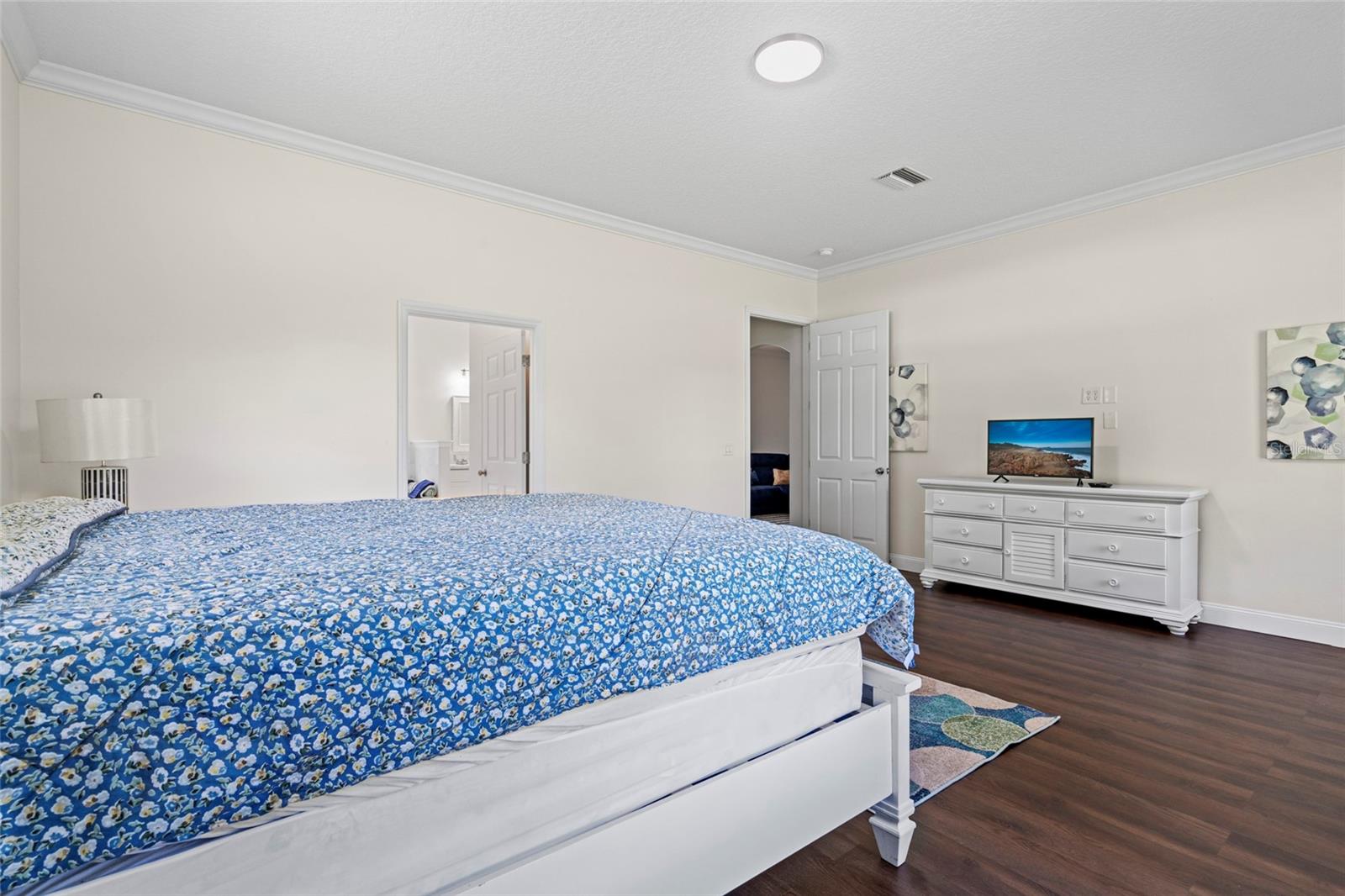 LAKE YALE COVE PH 01 - Residential Lease