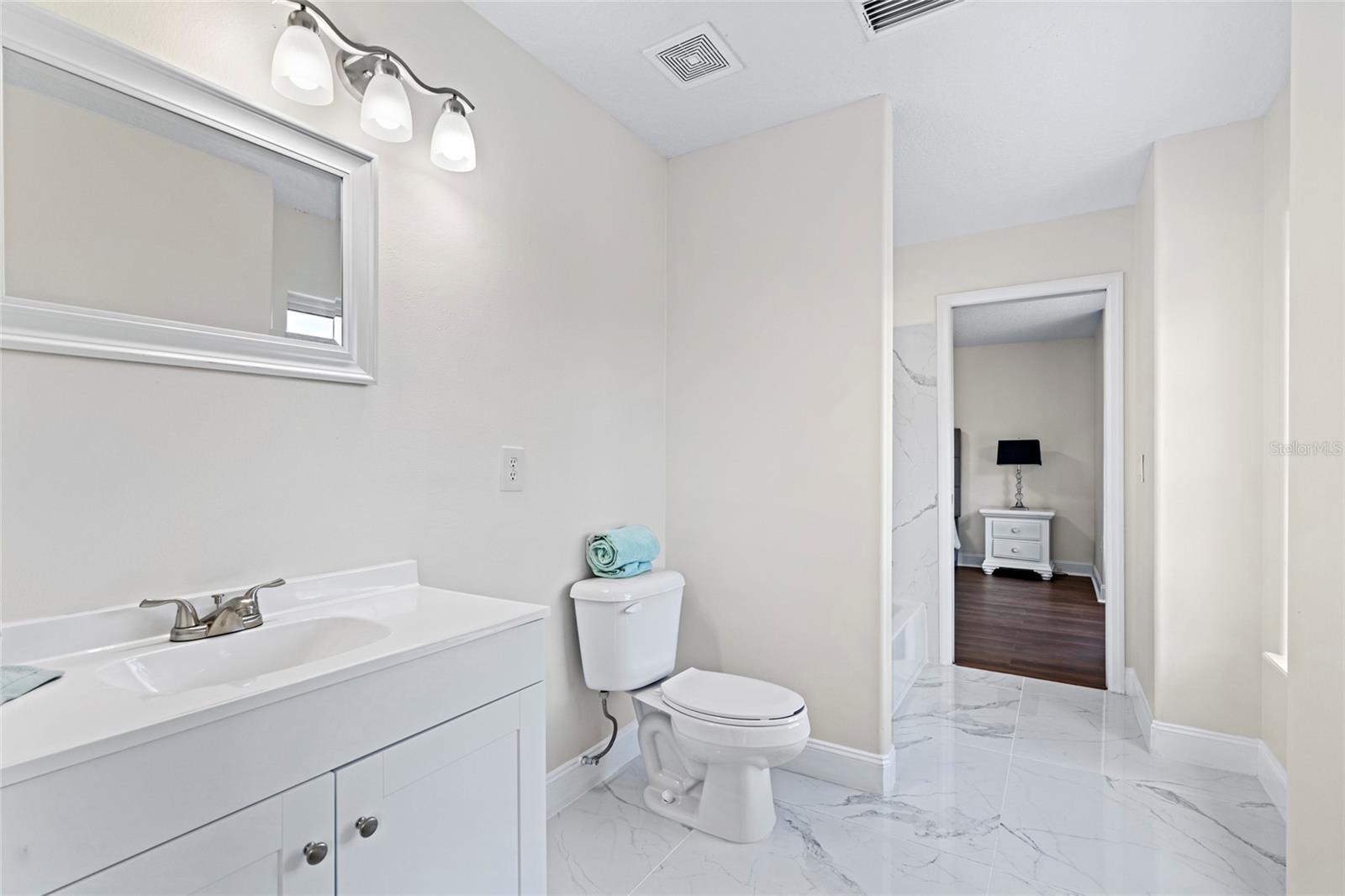 LAKE YALE COVE PH 01 - Residential Lease