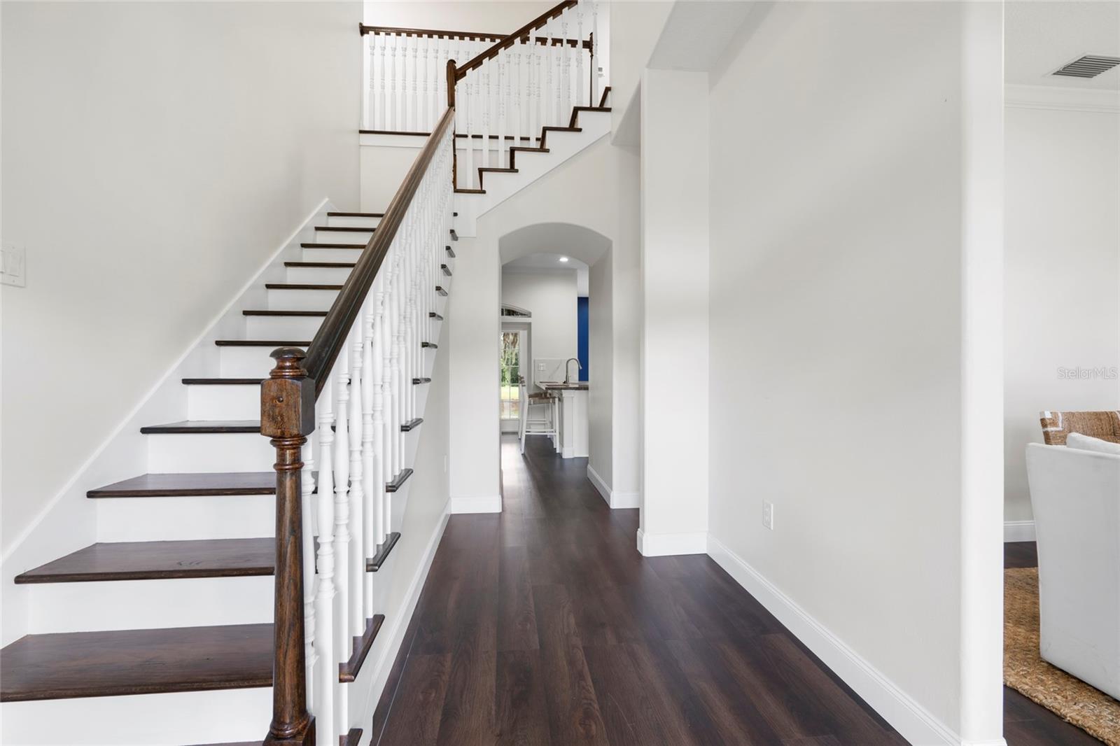 LAKE YALE COVE PH 01 - Residential Lease