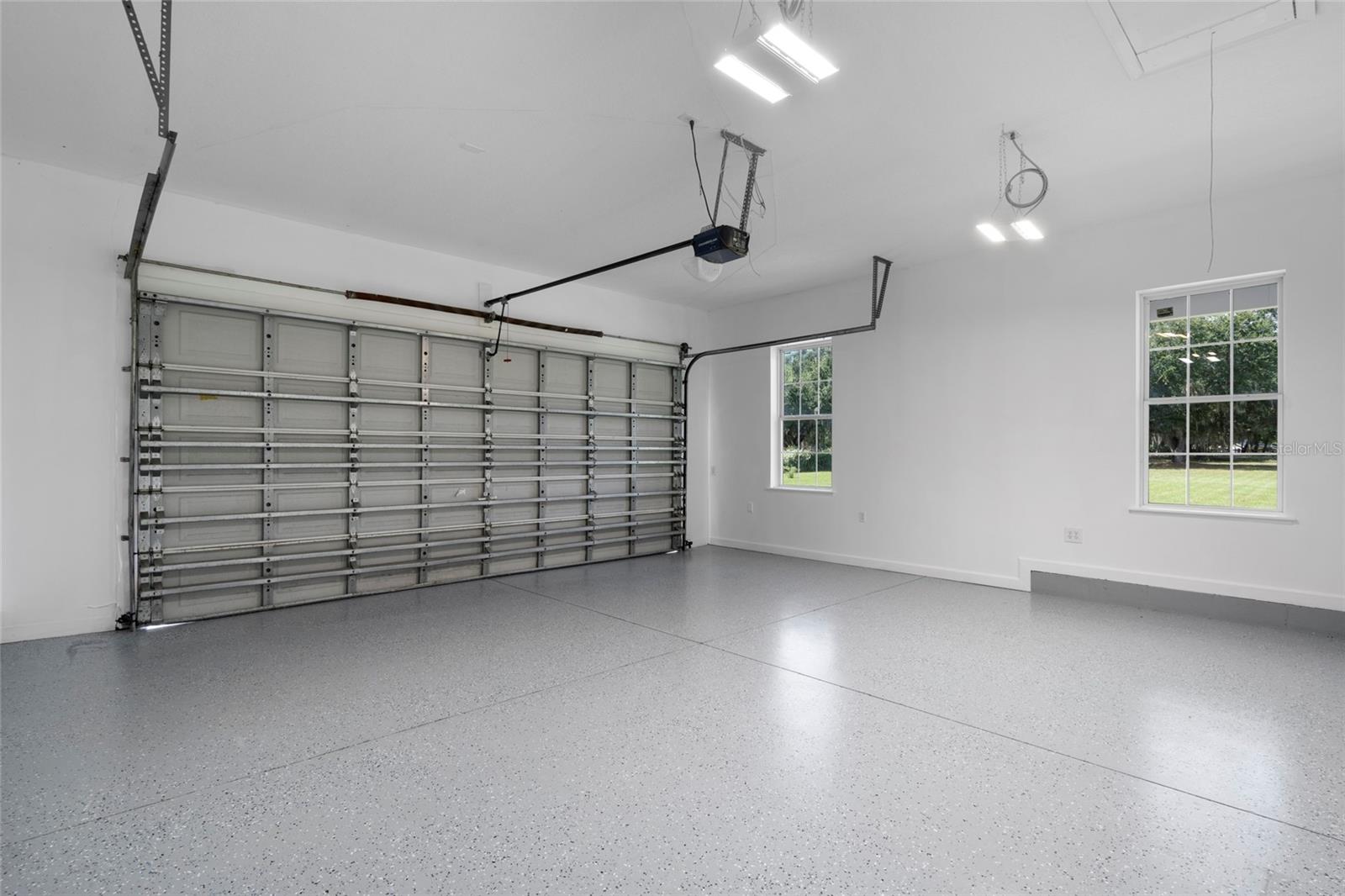 LAKE YALE COVE PH 01 - Residential Lease