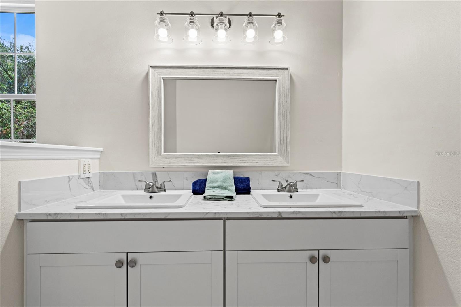 LAKE YALE COVE PH 01 - Residential Lease